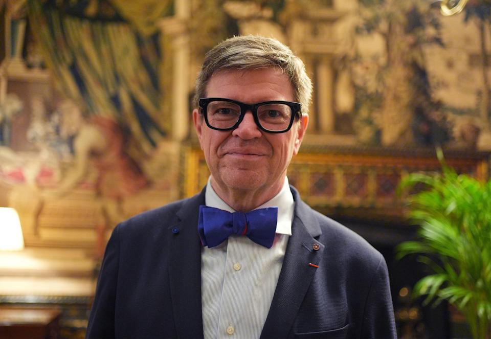 قصة يان ليكون، أستاذ جامعة نيويورك البالغ من العمر 65 عامًا والذي يخطط لمغادرة فريق مارك زوكربيرج عالي الأجر في ميتا لإطلاق شركته الناشئة في مجال الذكاء الاصطناعي